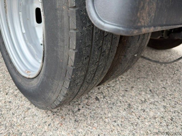 Transporter mit Koffer IVECO Daily 35C16 3.0 ¤6E Koffer LBW Klima