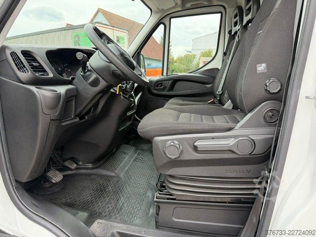 Transporter mit Koffer IVECO Daily 35C16 3.0 ¤6E Koffer LBW Klima