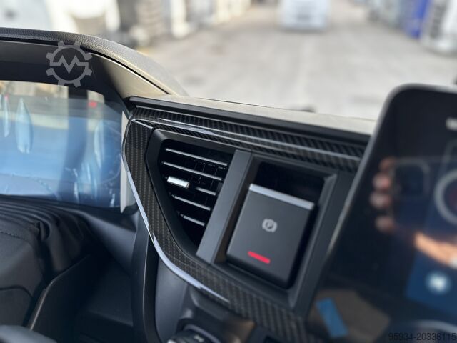 Standard-Sattelzugmaschine Iveco S-WAY 500 "50°ANNIVERSARIO"