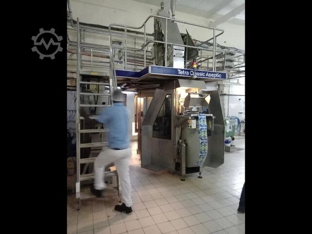 Gebrauchte Tetra Pak A1 Abfüllmaschine für 150 ml Slim EM A1