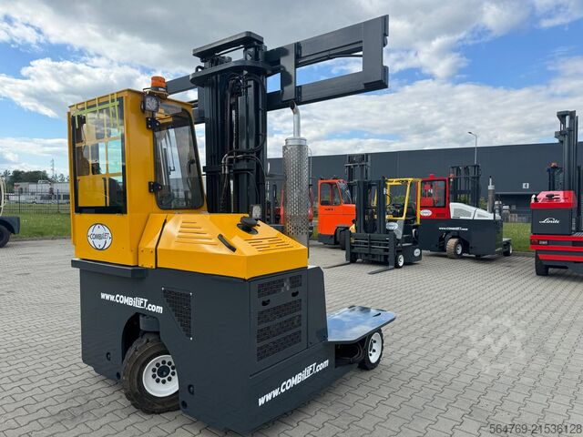 Vierwegestapler Combilift C2500 / Compact / Wide positioner