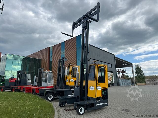 Vierwegestapler Combilift C2500 / Compact / Wide positioner