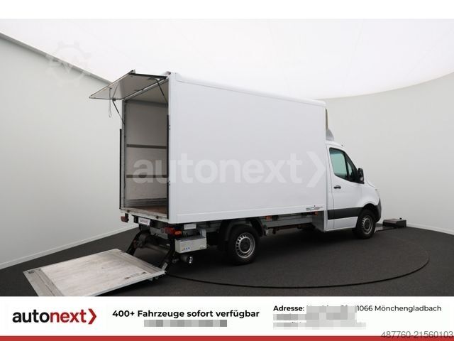 Transporter mit Koffer MERCEDES-BENZ Sprinter 316 Aut.*Ladebordwand* AHK 3,5t+Navi 31