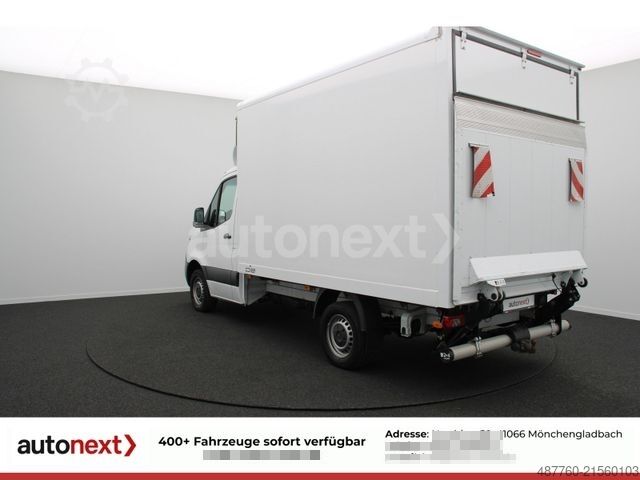 Transporter mit Koffer MERCEDES-BENZ Sprinter 316 Aut.*Ladebordwand* AHK 3,5t+Navi 31