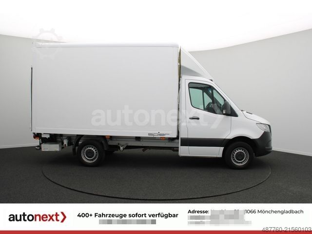 Transporter mit Koffer MERCEDES-BENZ Sprinter 316 Aut.*Ladebordwand* AHK 3,5t+Navi 31