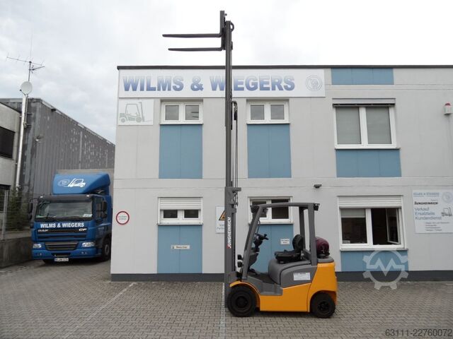 Treibgasstapler Jungheinrich TFG 316 - Triplex - wenig Stunden