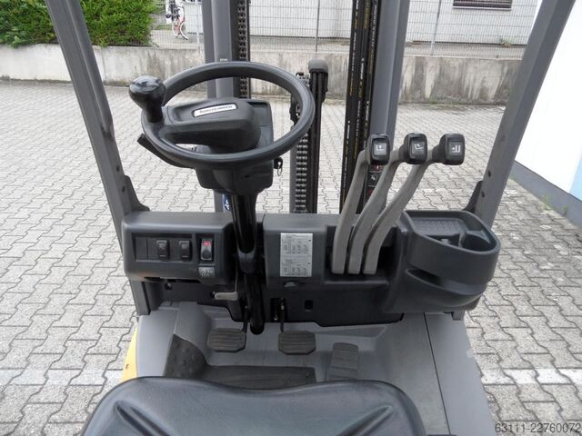 Treibgasstapler Jungheinrich TFG 316 - Triplex - wenig Stunden