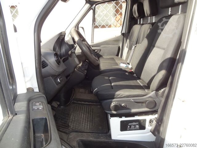 Transporter mit Koffer MERCEDES-BENZ Sprinter 316 MAXI Koffer AC