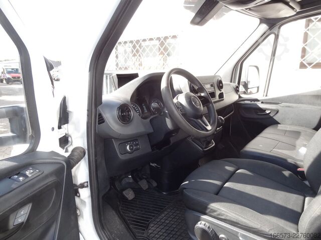 Transporter mit Koffer MERCEDES-BENZ Sprinter 316 MAXI Koffer AC