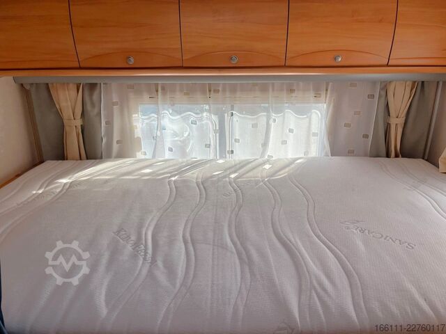 Semi-integrated camper ADRIA 687 SP - Festbett - Automatik - Klima - AHK -