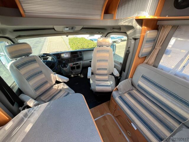 Semi-integrated camper ADRIA 687 SP - Festbett - Automatik - Klima - AHK -