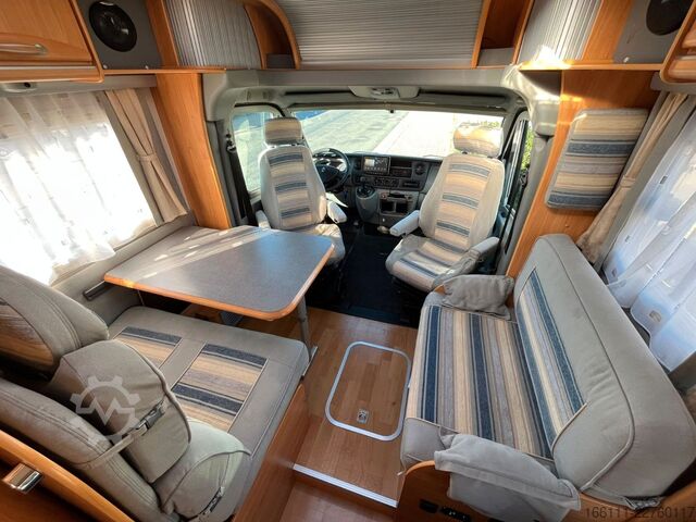 Semi-integrated camper ADRIA 687 SP - Festbett - Automatik - Klima - AHK -