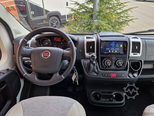 Semi-integrated camper CARADO T337 PRO 140PS Automat