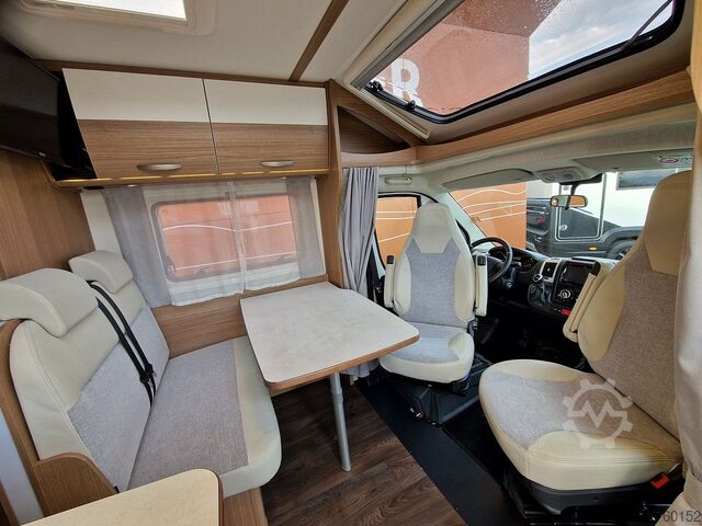 Semi-integrated camper CARADO T337 PRO 140PS Automat