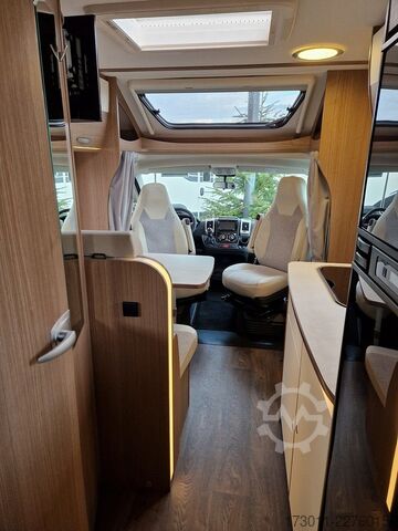 Semi-integrated camper CARADO T337 PRO 140PS Automat