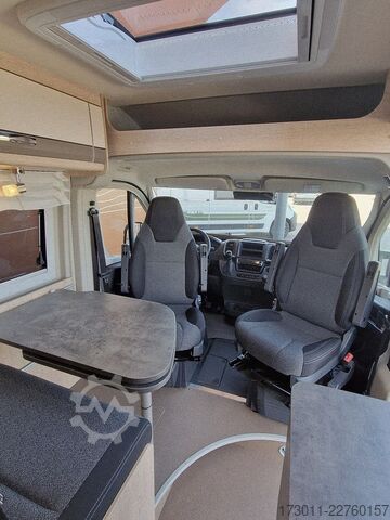 Campervan PÖSSL Summit 600 Plus Automat Markise Solar Navi AHK