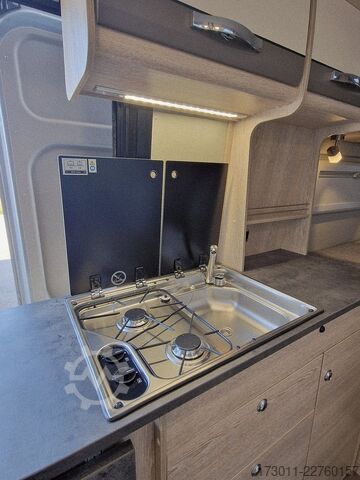 Campervan PÖSSL Summit 600 Plus Automat Markise Solar Navi AHK