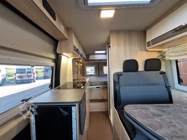 Campervan PÖSSL Summit 600 Plus Automat Markise Solar Navi AHK