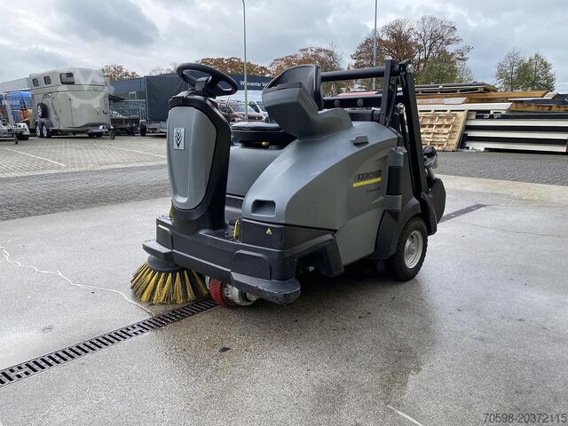 2015 Karcher KM 105/110 R Bp, Kehrmaschine, Hochkipper Karcher KM 105/110 R Bp, Veegmachine, hoogkieper