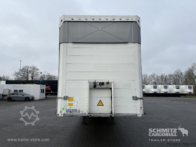Auflieger mit Pritsche & Plane Schmitz Cargobull Curtainsider Mega Getränke