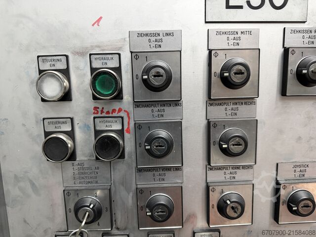 Hydraulische Presse Loire Gestamp 2500-600-200/50