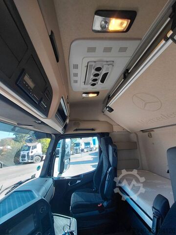 Standard tractor unit MERCEDES-BENZ MERCEDES ACTROS F 1851