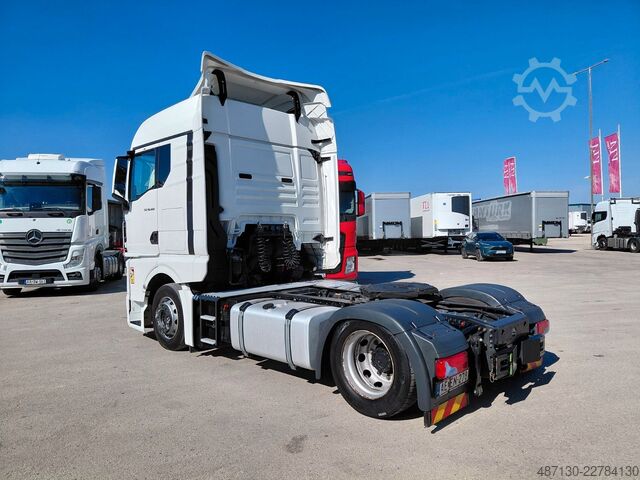 Volume tractor unit MAN TGX 440 Mega