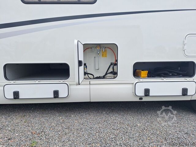Integrated camper MORELO Loft 82 LBX