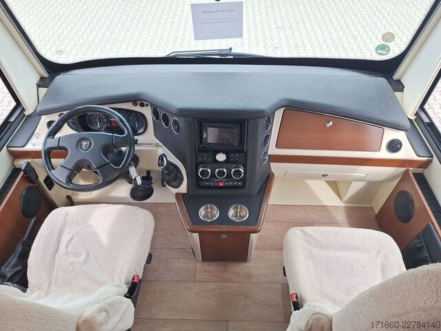 Integrated camper MORELO Loft 82 LBX
