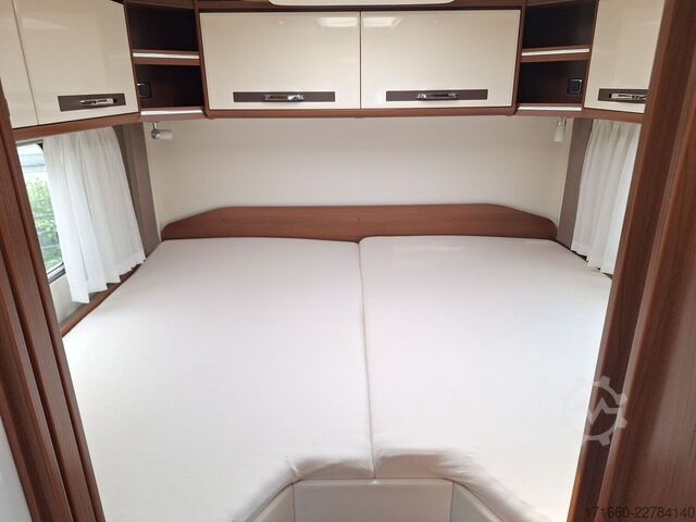 Integrated camper MORELO Loft 82 LBX