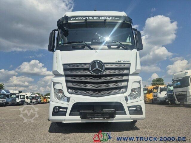 Standard SZM Mercedes-Benz Actros 1845-1846 Giga Space Retarder 2 Betten