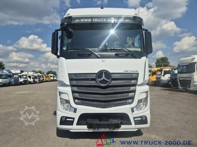Standard SZM Mercedes-Benz Actros 1845-1846 Giga Space Retarder 2 Betten