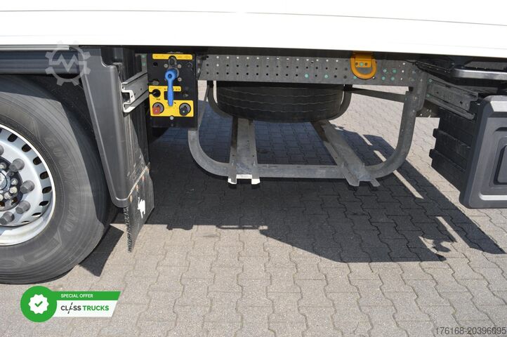 Kühlsattelauflieger SCHMITZ CARGOBULL SKO FP 45 Carrier Vector 1550