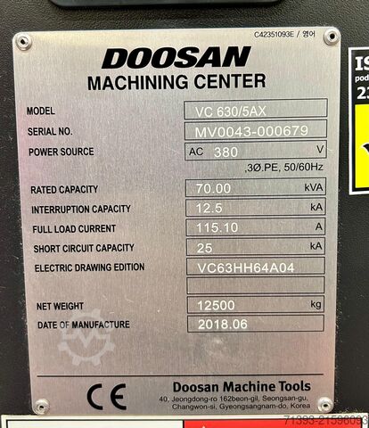 Vertikales Bearbeitungszentrum DOOSAN VC 630 5AX