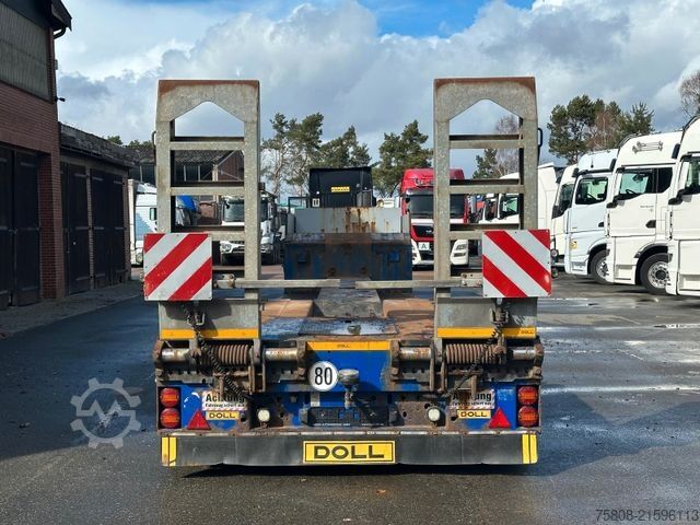 Tieflader-Sattelauflieger DOLL Tieflader Forstmaschinen Lenk Funk Rampe