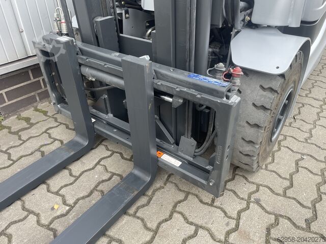 Elektro 4 Rad-Stapler Still RX60-25 | 3653 Bst. | Batterie 88%