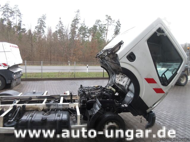 Müllwagen Nissan Cabstar NT4000 Ersatzteiltzräger / spare