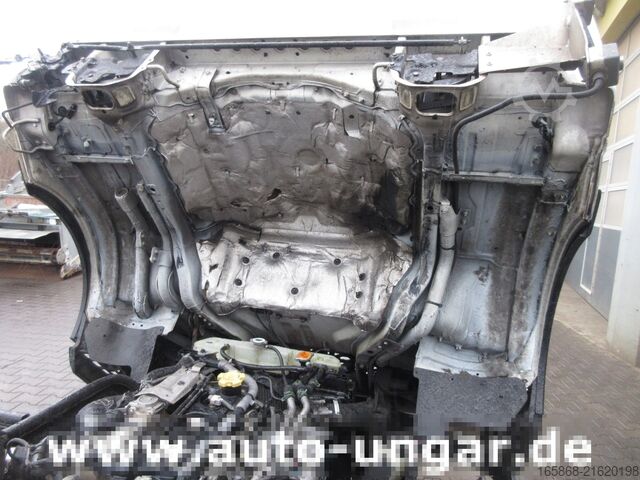 Müllwagen Nissan Cabstar NT4000 Ersatzteiltzräger / spare