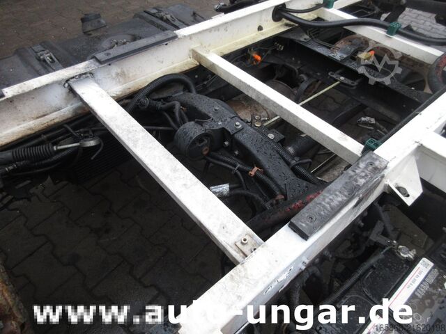 Müllwagen Nissan Cabstar NT4000 Ersatzteiltzräger / spare