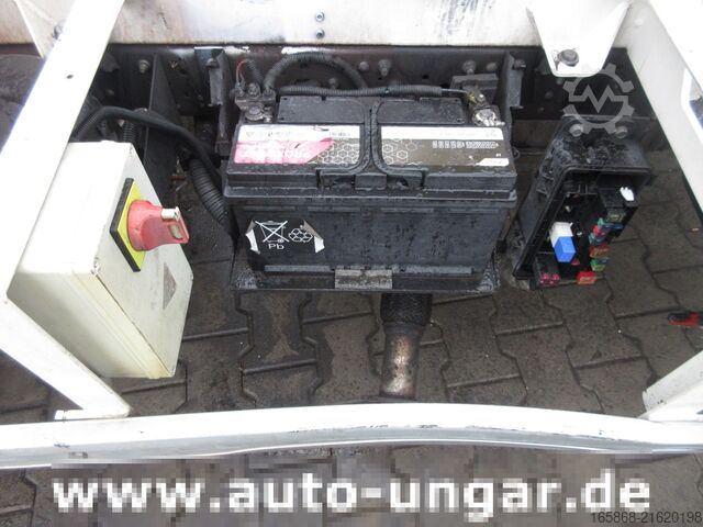 Müllwagen Nissan Cabstar NT4000 Ersatzteiltzräger / spare