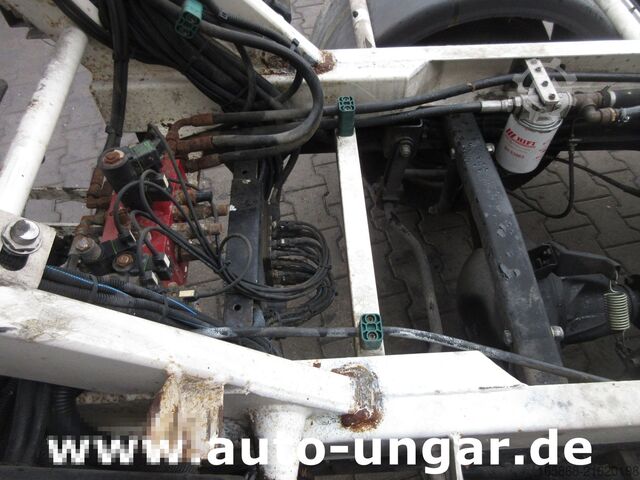 Müllwagen Nissan Cabstar NT4000 Ersatzteiltzräger / spare