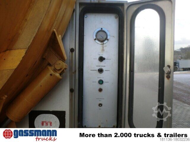 Tanker truck  MORO SPA Saugaufbau ca. 14m³, Kippbar