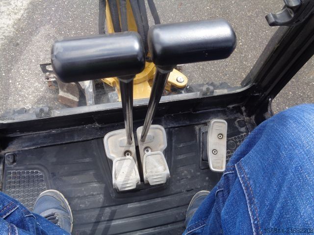 Minibagger CATERPILLAR 301.7D SW + Schaufel