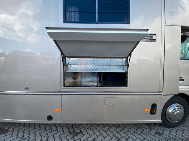 Viehtransporter LKW MAN 12 220 5 Pferde Wohnung