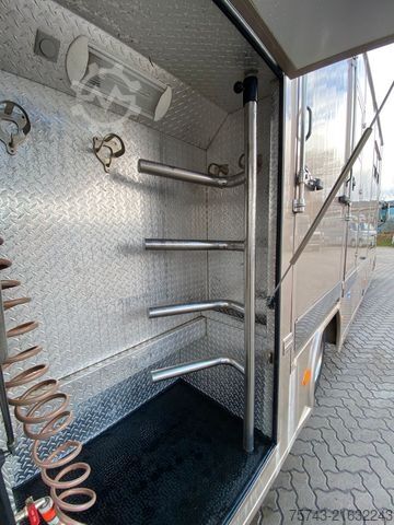 Viehtransporter LKW MAN 12 220 5 Pferde Wohnung