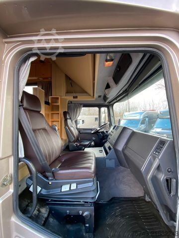 Viehtransporter LKW MAN 12 220 5 Pferde Wohnung