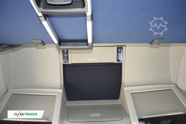 Standard tractor unit VOLVO FH 460 Globetrotter XL i-Save ACC