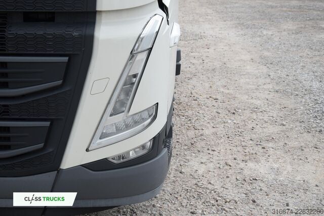 Standard tractor unit VOLVO FH 500 Globetrotter XL