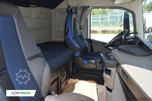 Standard tractor unit VOLVO FH 500 XL i-ParkCool ACC