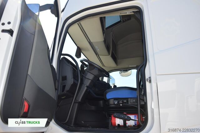 Standard tractor unit VOLVO FH 460 Globetrotter XL i-Save ACC